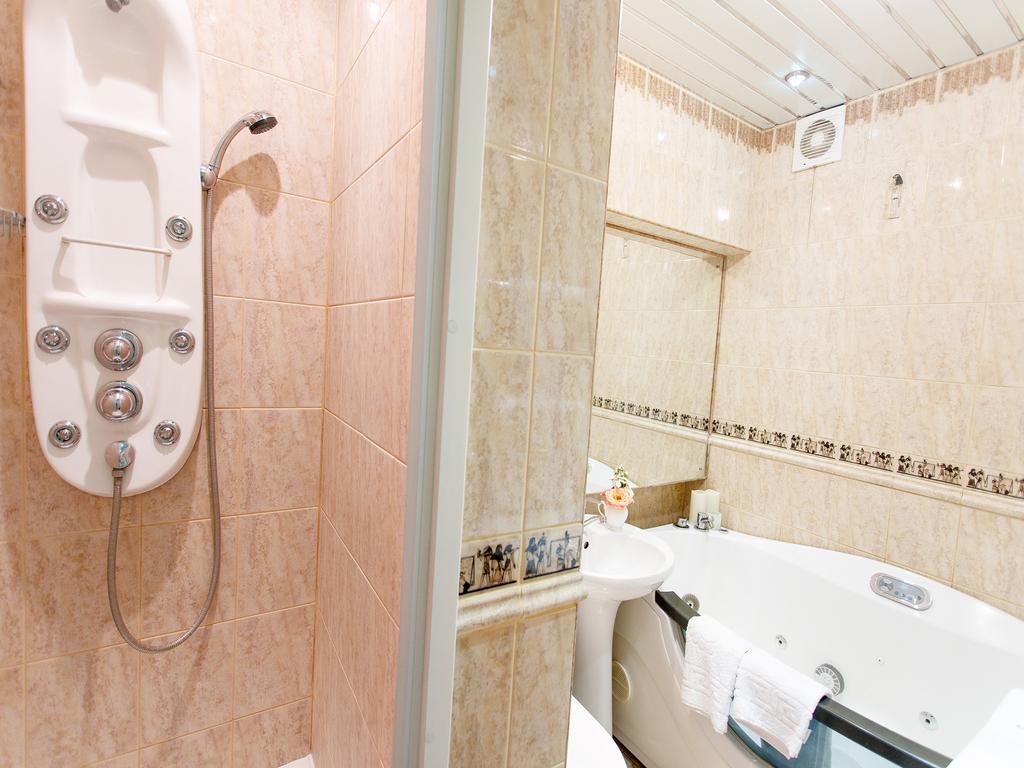 Studio De Luxe With Jacuzzi 수미 외부 사진
